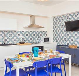 3 bedroom seaside apartments in Sicily, sleeps 6